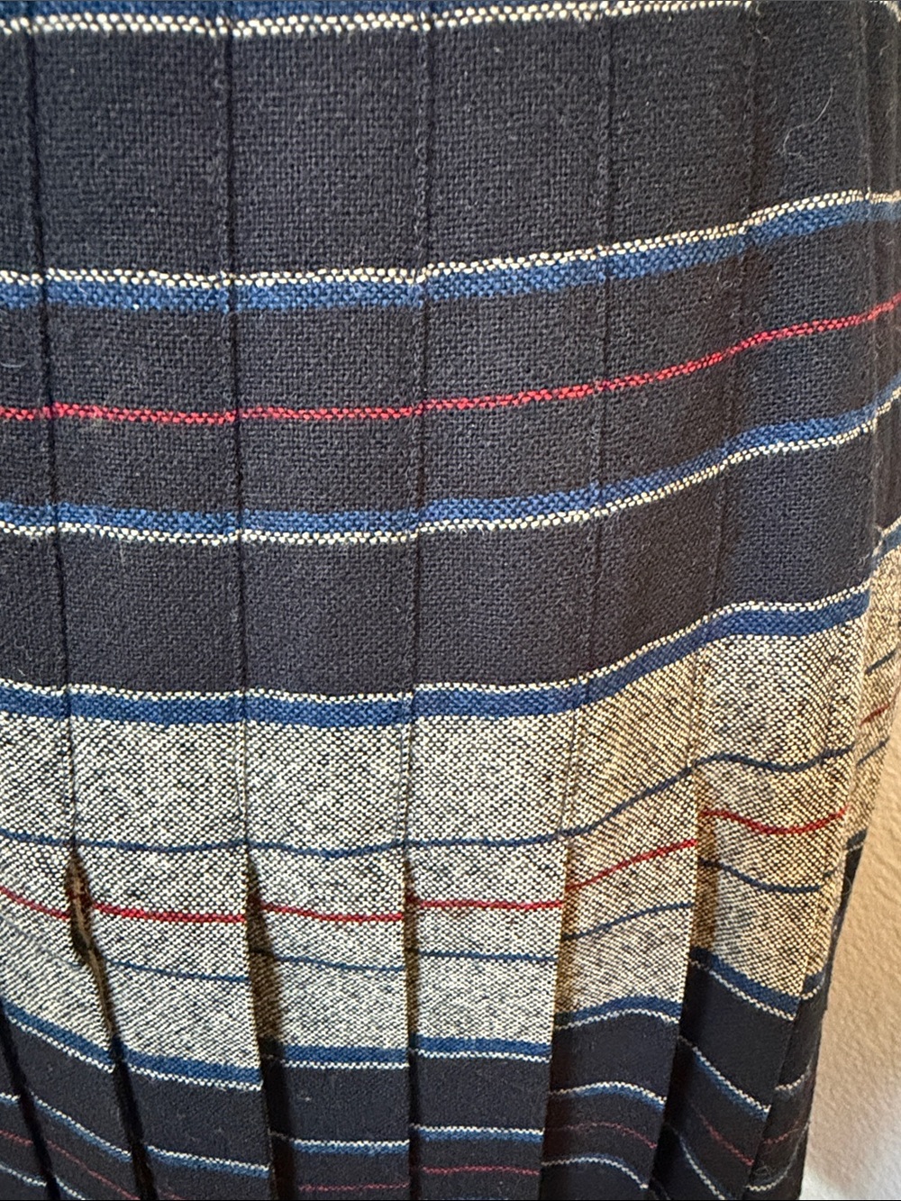Pendleton Vintage 100% Virgin Wool Reversible Plaid Pleated Midi Skirt Size 4 - Picture 2 of 6
